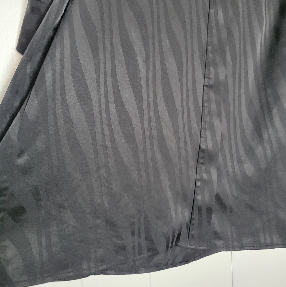 Frame Gillian Puff Sleeve Top Black Button Down Animal Stripe Pattern Silky SM - Picture 8 of 13